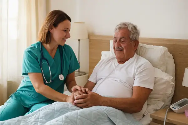 Enfermagem domiciliar: o que é, para quem é indicada e como funciona